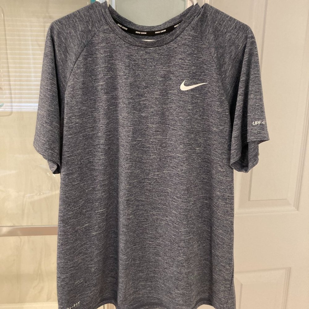 Nike Swim dri fit UPF 40+ shirt size XL